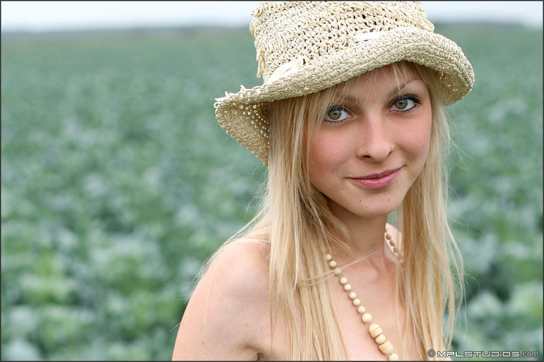 Yana. Cabbage patch - Sexy Women in Lingerie - Picture 10
