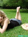 Sexy feet blonde stunner in miniskirt - Picture 12